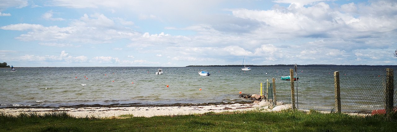 Sandstrand mit Booten Boiensdorf